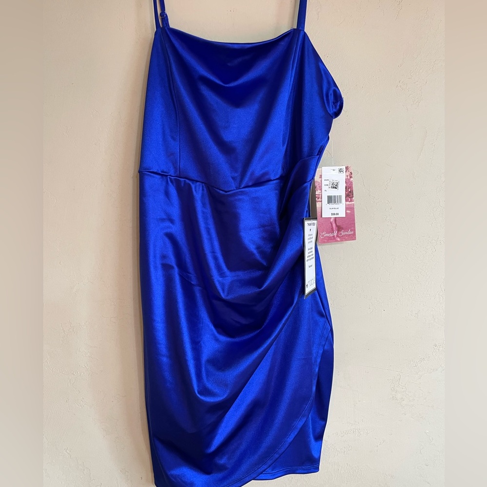 Emerald Sundae blue mini dress, new with tags. Size XL